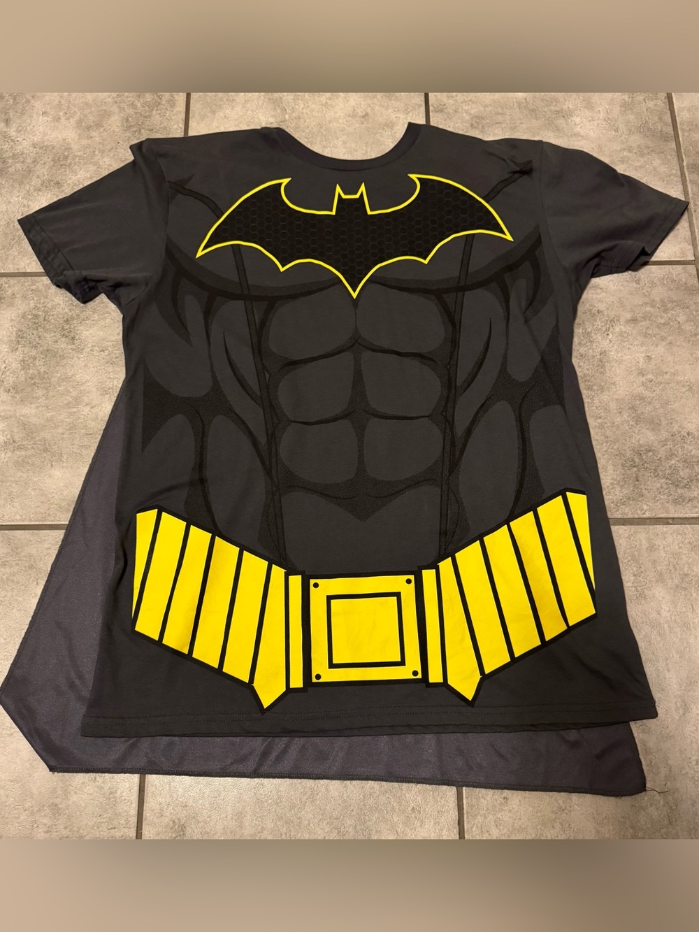 DC Comics Batman Men's T Shirt Muscle Graphic Detachable Cape Size Large